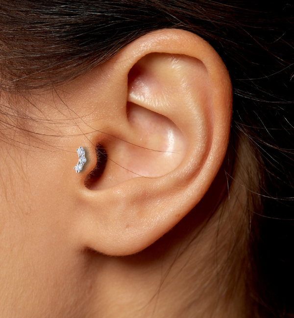 Tragus Piercing SK Studio